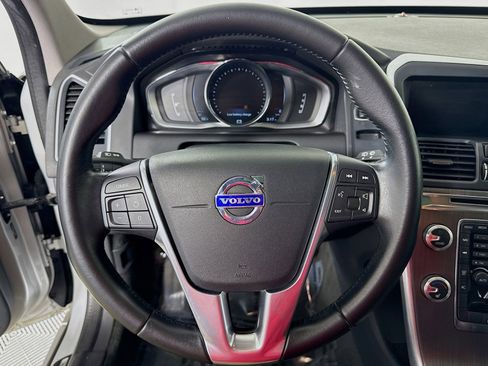 Used 2016 Volvo XC60 T6 image 14