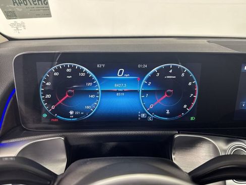 Used 2022 Mercedes-Benz GLB 250 4MATIC image 16