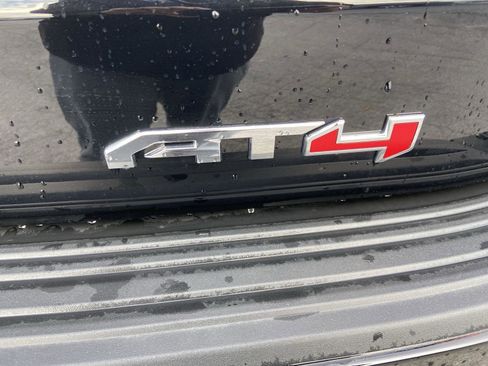 Used 2026 GMC Yukon AT4 w/ AT4 Premium Package AWD/4WD image 38