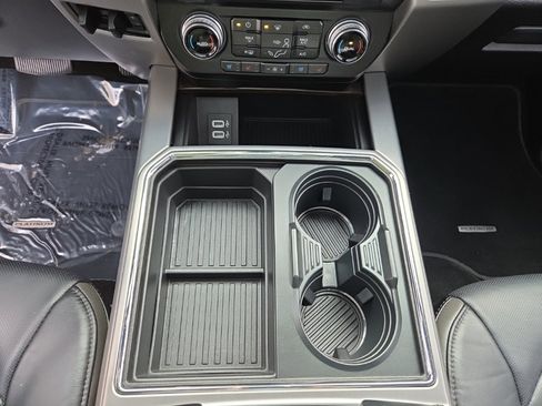 Used 2017 Ford F350 Platinum w/ Platinum Ultimate Package image 24