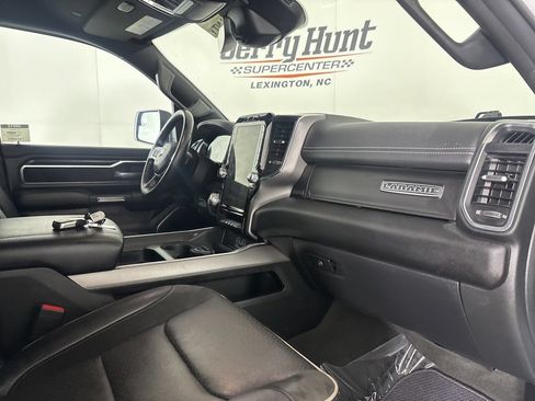 Used 2024 RAM 1500 Laramie AWD/4WD image 35