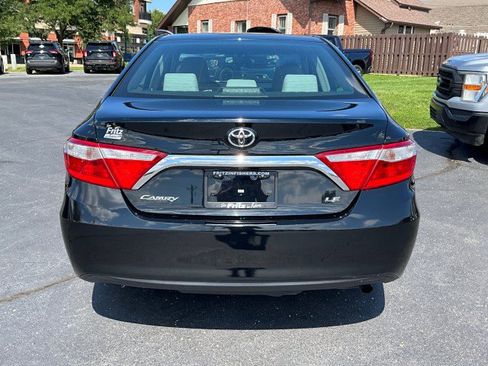Used 2016 Toyota Camry LE FWD image 3