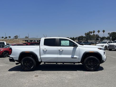 New 2026 GMC Canyon Elevation w/ LPO, Black Badging Package RWD image 2