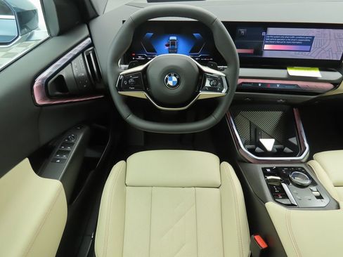 Certified 2025 BMW X3 xDrive30i w/ Premium Package image 11