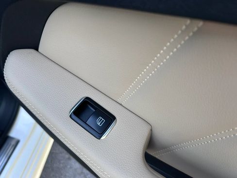 Used 2012 Mercedes-Benz E 350 Sedan image 59