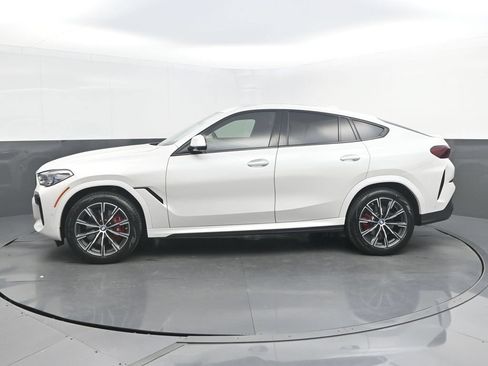 Used 2022 BMW X6 xDrive40i w/ Executive Package AWD/4WD image 2
