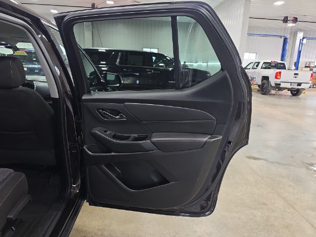 Used 2019 Chevrolet Traverse LT FWD image 31