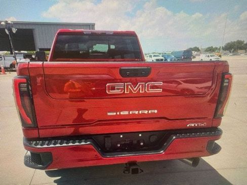 Used 2025 GMC Sierra 2500 AT4 w/ AT4 Premium Plus Package AWD/4WD image 14