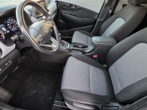 Used 2019 Hyundai Kona SEL image 6