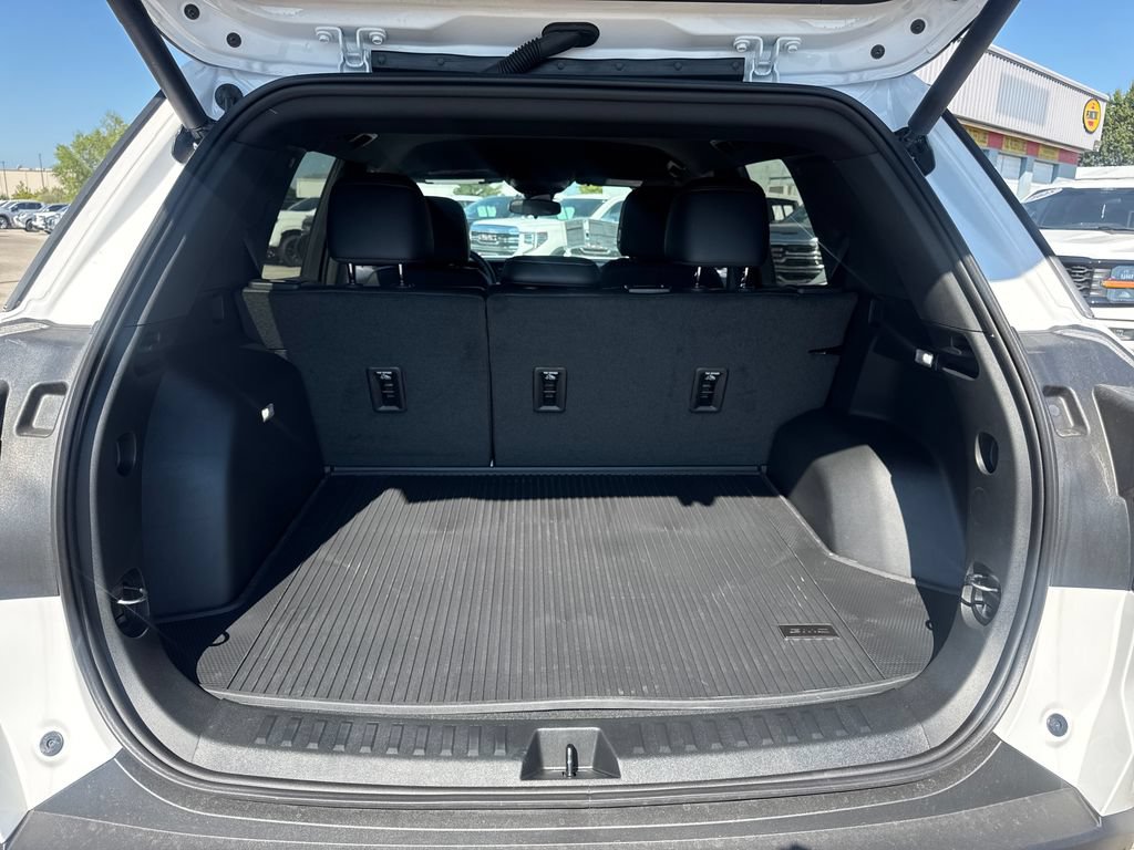 New 2027 GMC Terrain Elevation w/ Elevation Premium Package FWD image 6