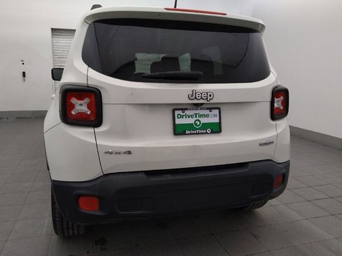 Used 2016 Jeep Renegade Latitude w/ Cold Weather Group AWD/4WD image 6