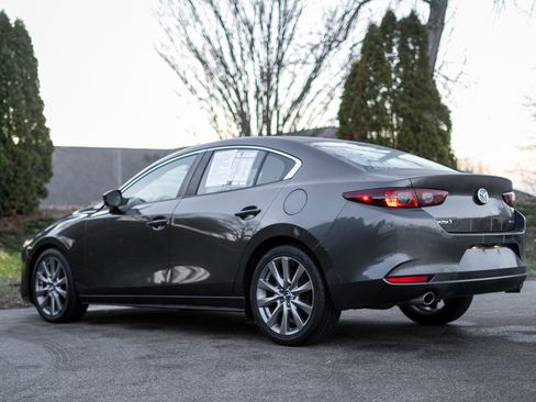 Used 2019 MAZDA MAZDA3 Sedan w/ Select Package image 7