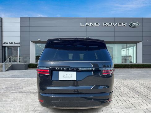 New 2026 Land Rover Discovery Dynamic SE image 6