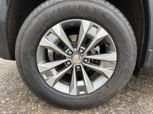 Used 2025 Chevrolet Equinox LT image 30