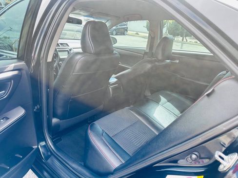 Used 2015 Toyota Camry SE FWD image 20