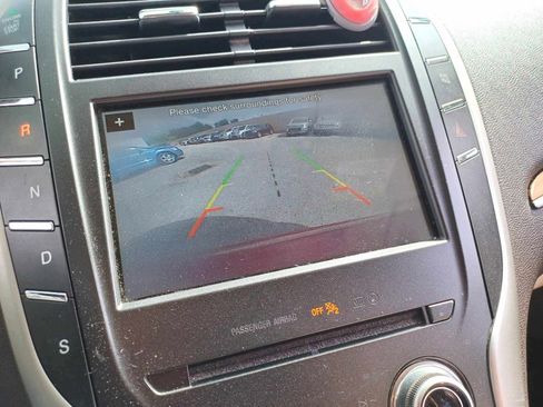 Used 2017 Lincoln MKC Select w/ Select Plus Package image 13