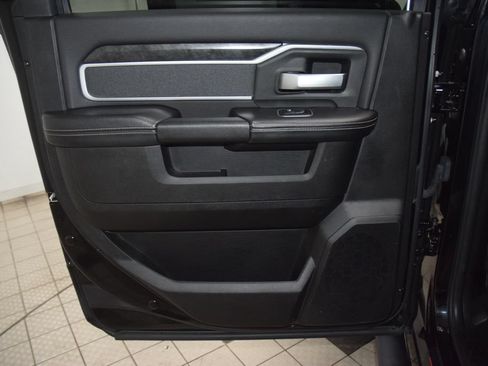 Used 2020 RAM 2500 Big Horn w/ Level 2 Equipment Group AWD/4WD image 46
