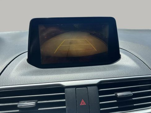 Used 2017 MAZDA MAZDA3 Touring FWD image 17