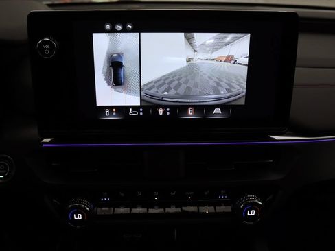 Certified 2024 Acura ZDX Type S AWD/4WD image 23