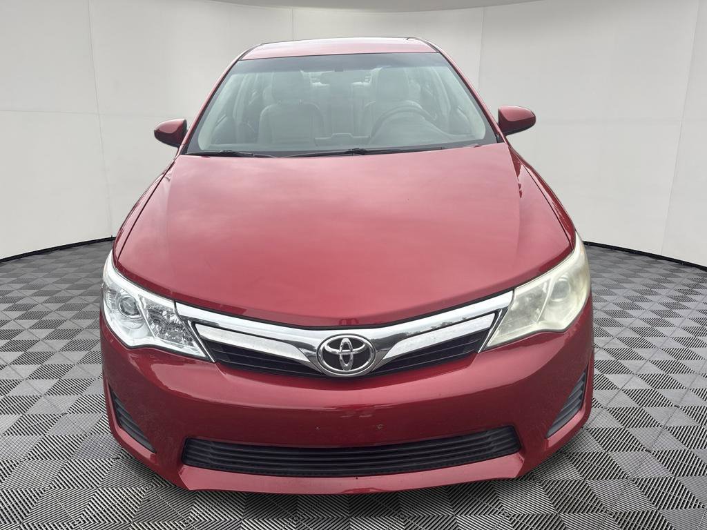 Used 2012 Toyota Camry LE FWD image 19