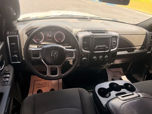Used 2024 RAM 1500 Warlock AWD/4WD image 13