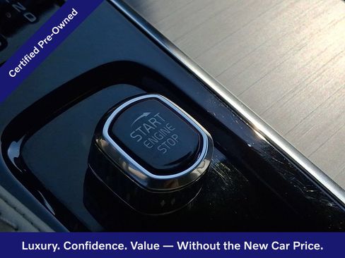 Certified 2025 Volvo XC90 B5 Core w/ Climate Package AWD/4WD image 24