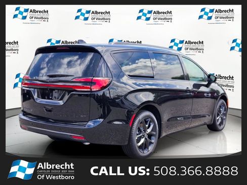 New 2026 Chrysler Pacifica Select w/ S Appearance Package AWD/4WD image 5