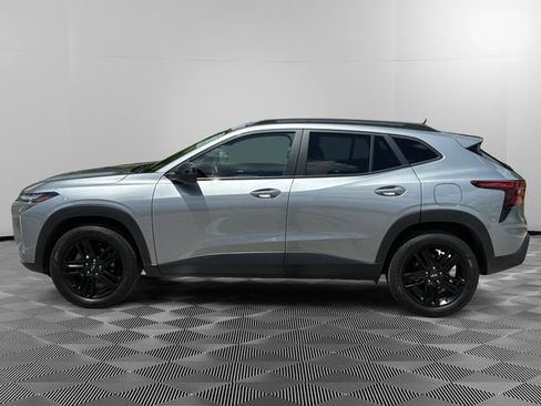 Certified 2024 Chevrolet Trax ACTIV w/ Driver Confidence Package FWD image 2