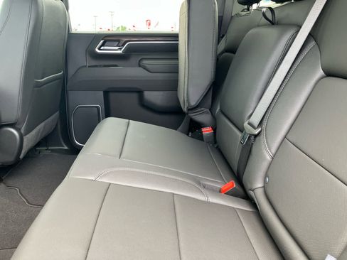 New 2026 GMC Sierra 2500 SLT AWD/4WD image 36