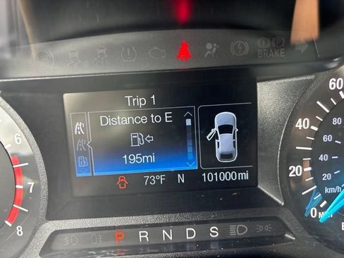 Used 2015 Ford Fusion SE FWD image 8