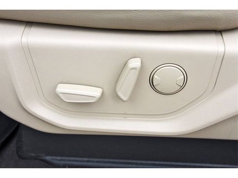 Used 2019 Ford F150 Lariat w/ Equipment Group 502A Luxury image 26