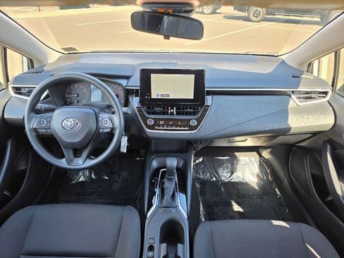 Used 2023 Toyota Corolla LE image 29