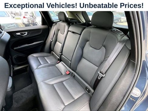 Used 2025 Volvo XC60 B5 Plus AWD/4WD image 32