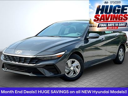 New 2026 Hyundai Elantra SE