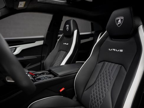 Used 2024 Lamborghini Urus S AWD/4WD image 62