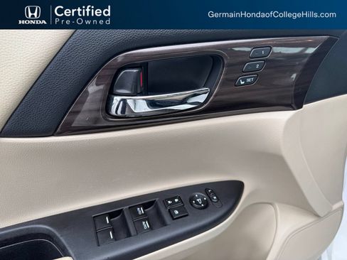 Used 2017 Honda Accord EX-L image 15