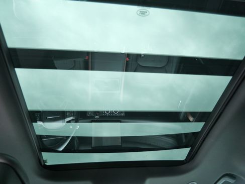 Used 2024 Land Rover Defender 130 X AWD/4WD image 18