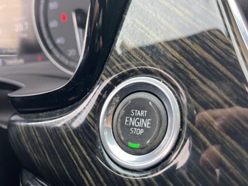 Used 2020 Cadillac XT6 Premium Luxury FWD image 23