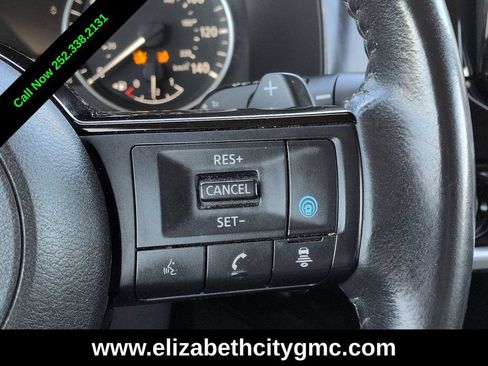 Used 2022 Nissan Pathfinder SV AWD/4WD image 24