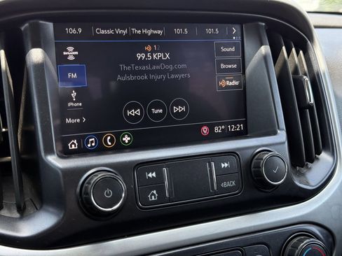 Used 2019 Chevrolet Colorado LT AWD/4WD image 17