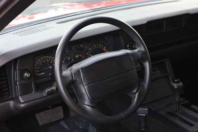 Used 1990 Chevrolet Camaro IROC-Z RWD image 23