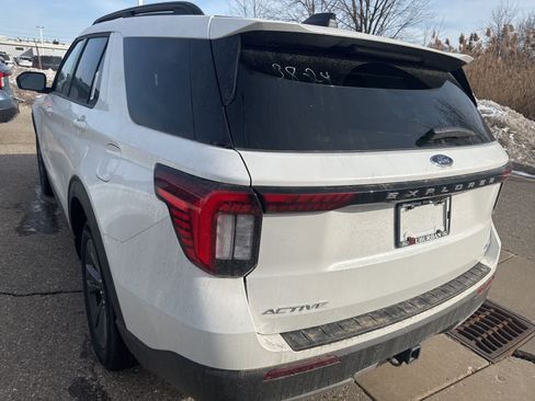New 2026 Ford Explorer Active w/ Active Comfort Package AWD/4WD image 11