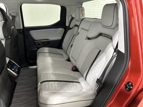 Used 2024 Rivian R1T Adventure AWD/4WD image 21