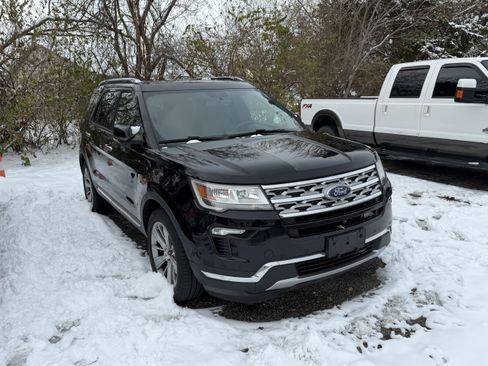 Used 2018 Ford Explorer Limited image 4