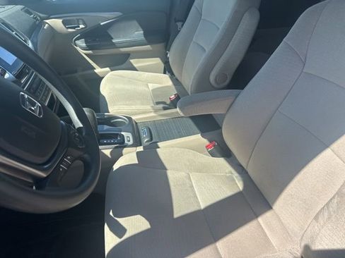 Used 2016 Honda Pilot EX image 12