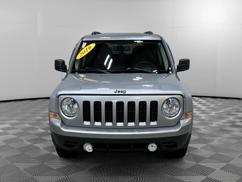 Used 2016 Jeep Patriot Sport image 2