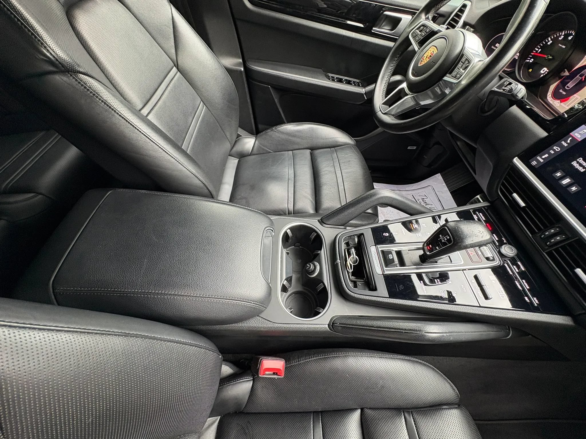 Used 2021 Porsche Cayenne S AWD/4WD image 9