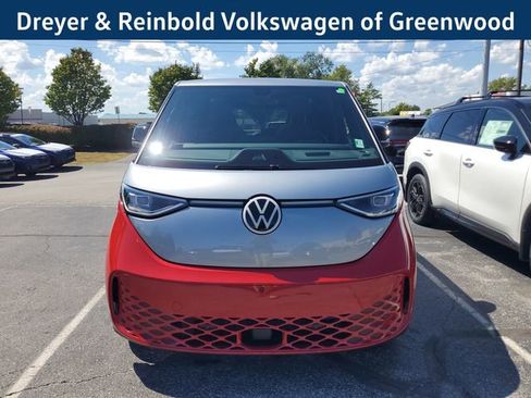 New 2025 Volkswagen ID. Buzz Pro S Plus image 10