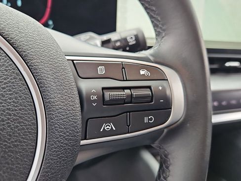 Used 2023 Kia Sportage EX image 26