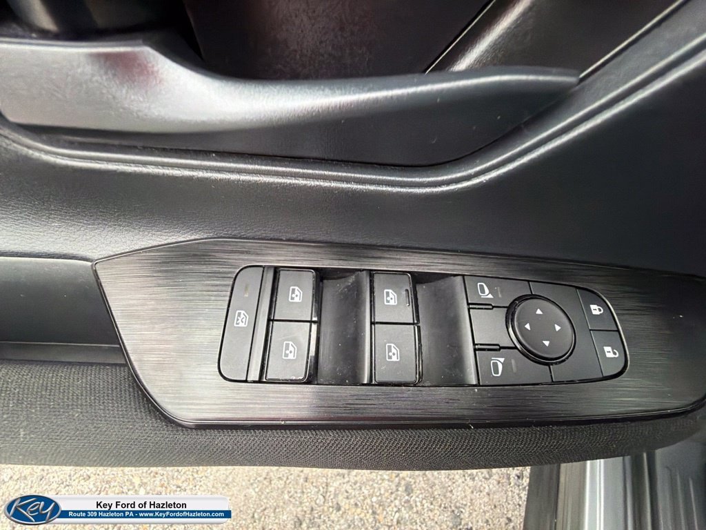 Used 2025 Nissan Kicks S AWD/4WD image 22